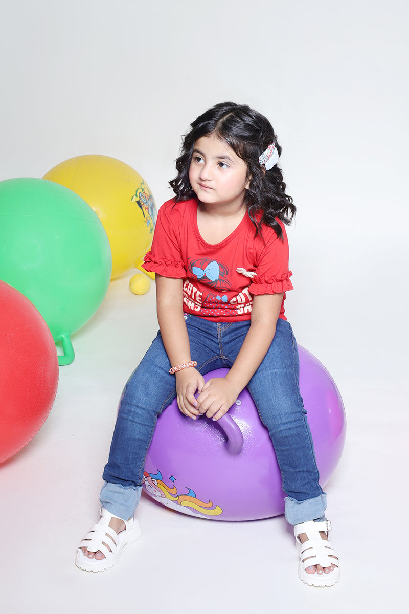 CUTE BUT SHY GIRL T-SHIRT