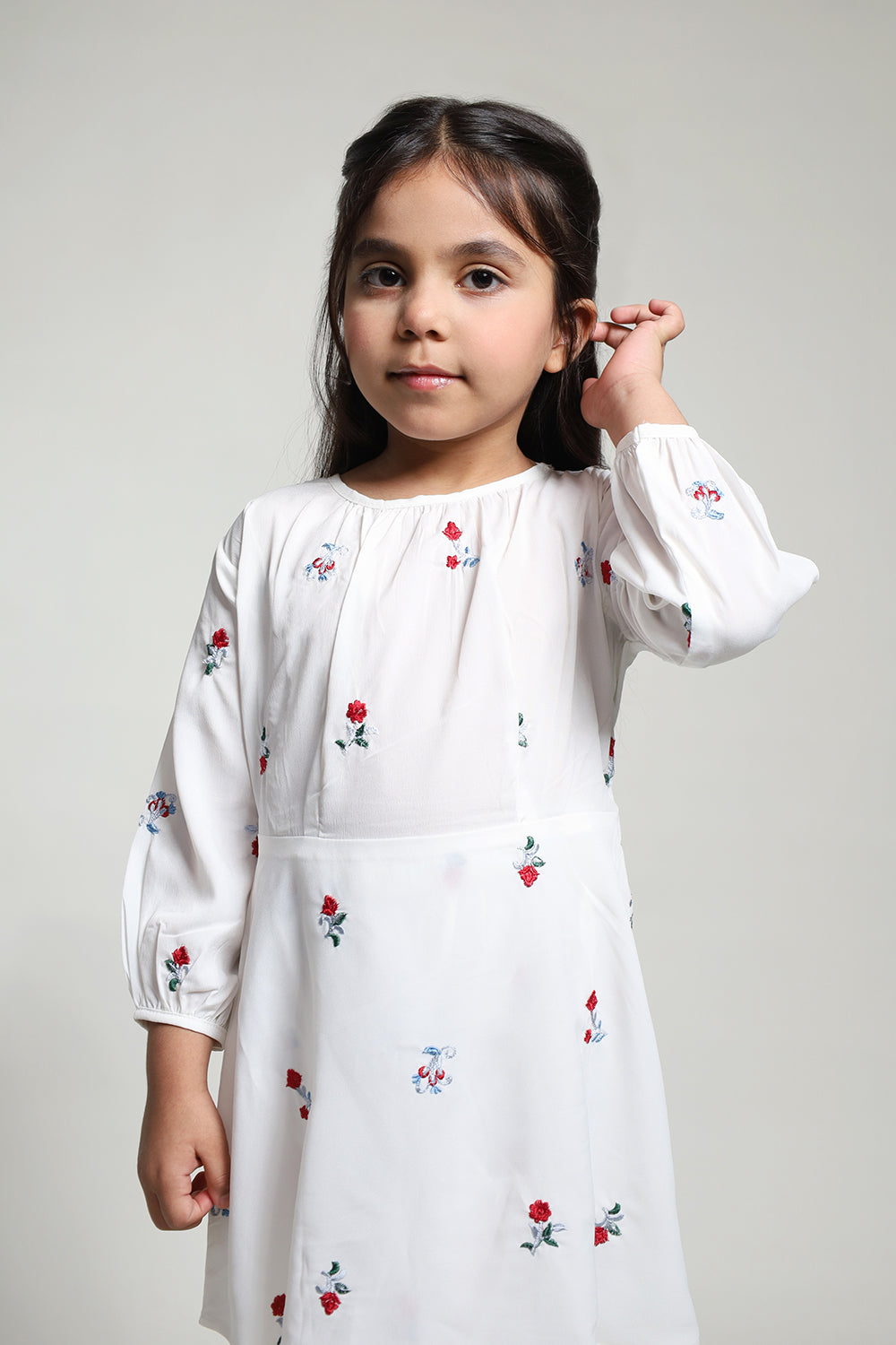 White Girls Eastern Shalwaar Kameez